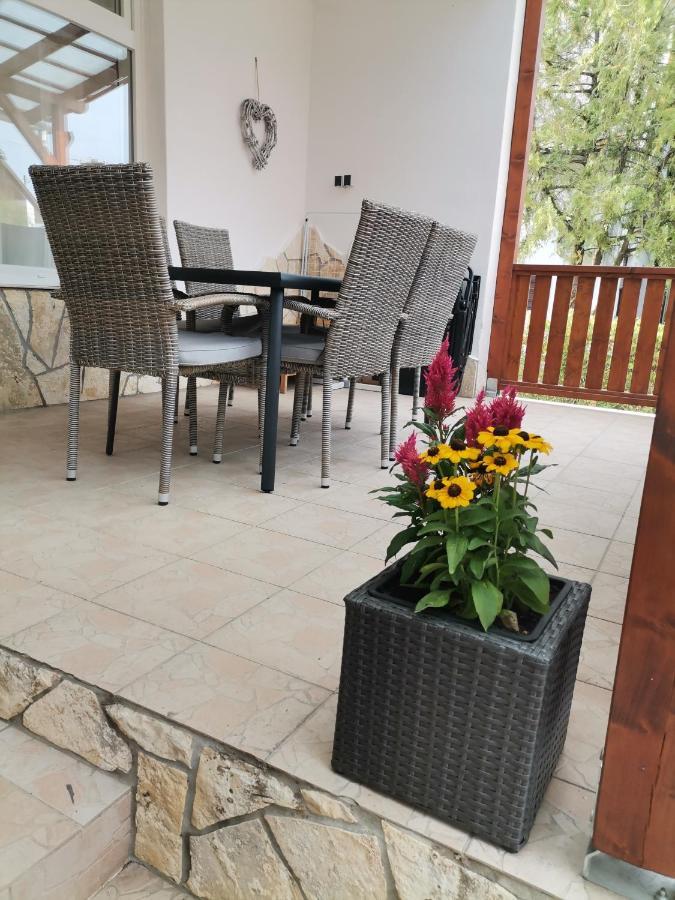 Villa Edina-Haz Balatonboglár Exterior foto