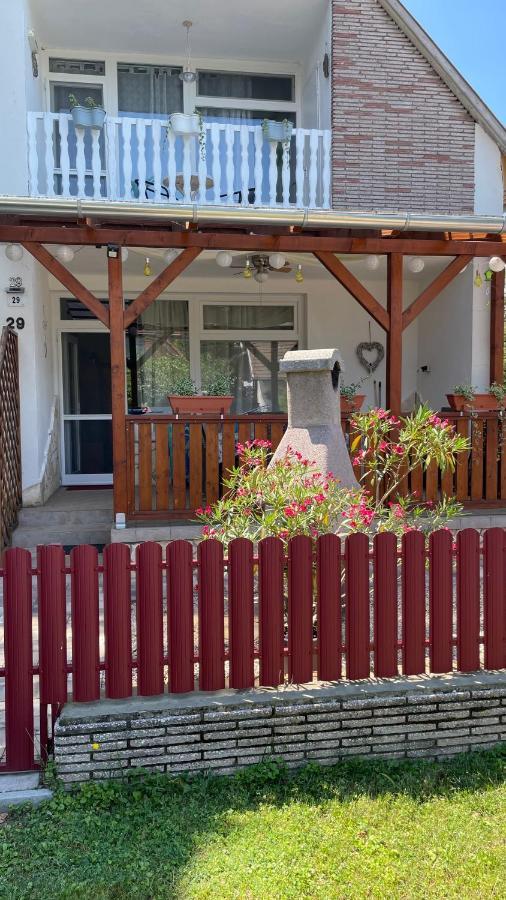 Villa Edina-Haz Balatonboglár Exterior foto